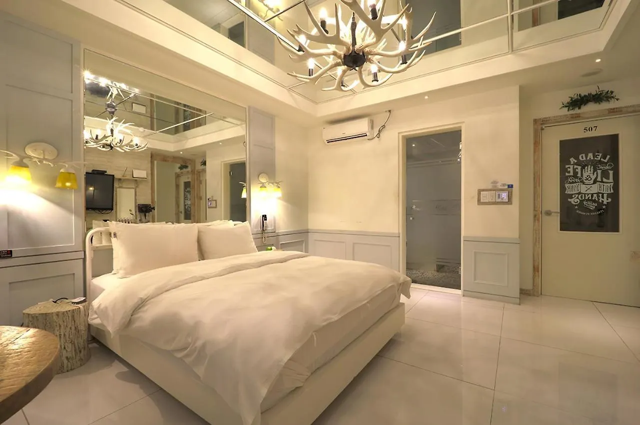 Songdo February Hotel Amnam Busan